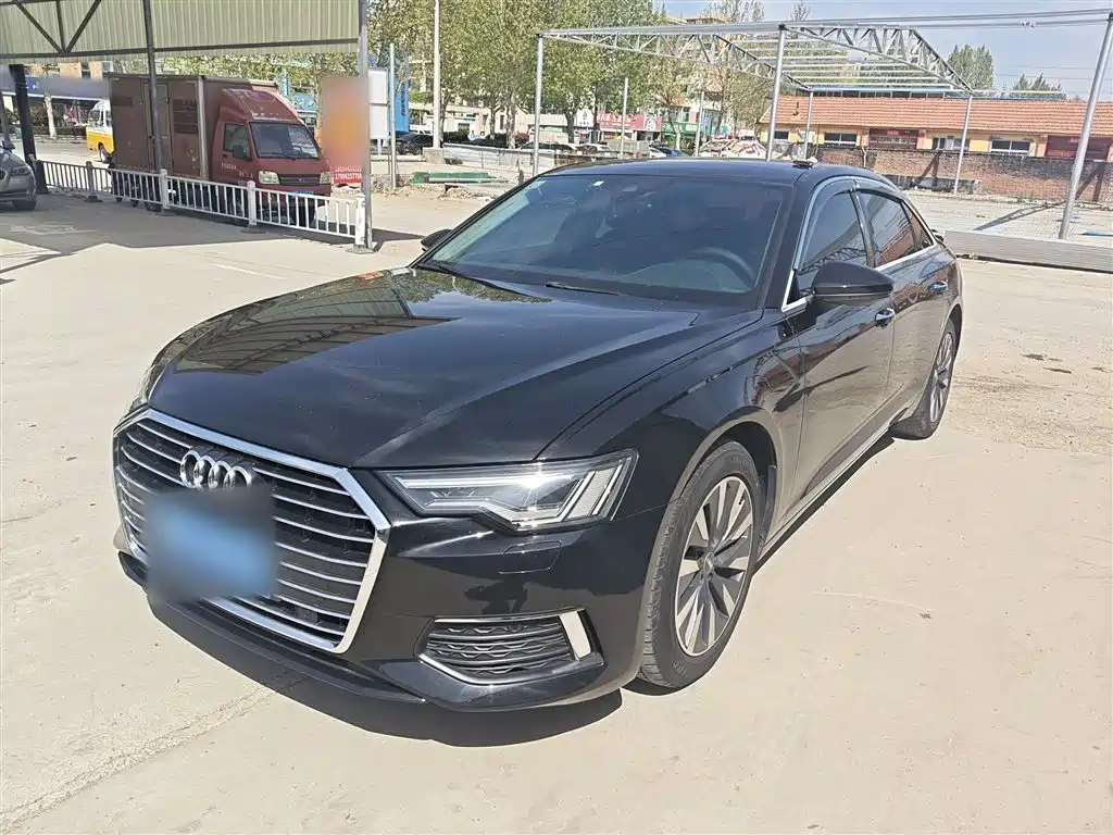 Audi A6L 2021 45 TFSI Exclusive Elegance фото 2