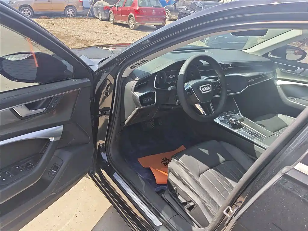 Audi A6L 2021 45 TFSI Exclusive Elegance фото 12