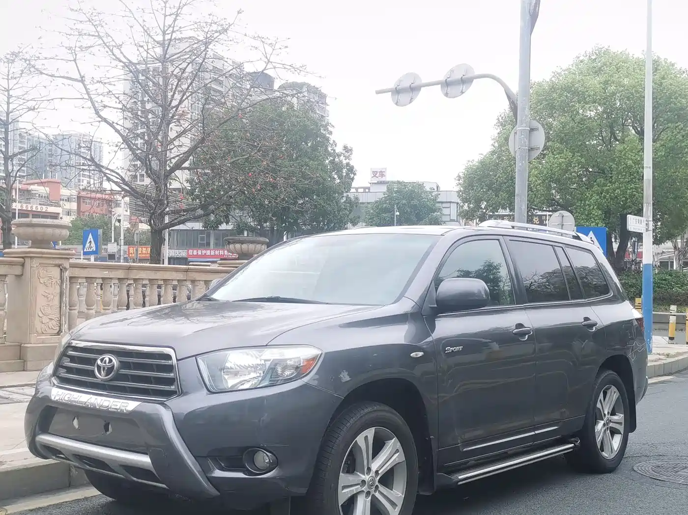 Toyota Highlander 2011 2.7L 2WD 7-seat Luxury