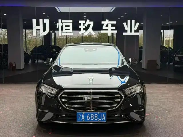 MERCEDES-BENZ E CLASS