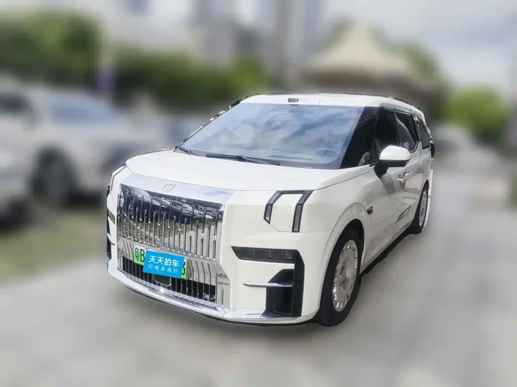 ZEEKR 009 2024 7-Seat Aisle AWD Version 108kWh
