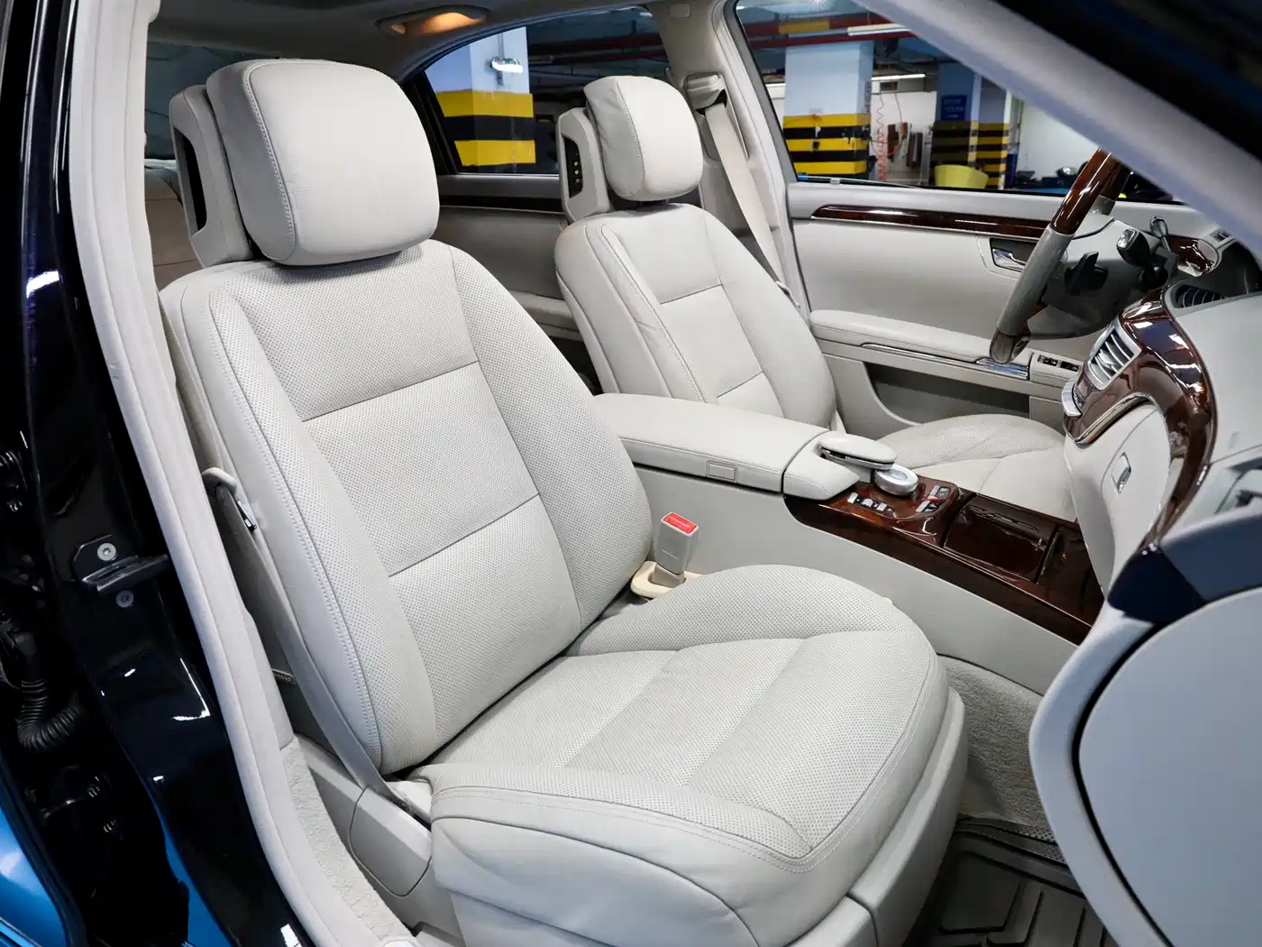 Mercedes-Benz S-Class 2010 S 350 L 4MATIC фото 9
