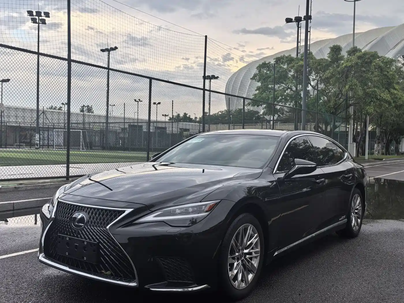 Lexus LS 2021 500h Luxury Edition