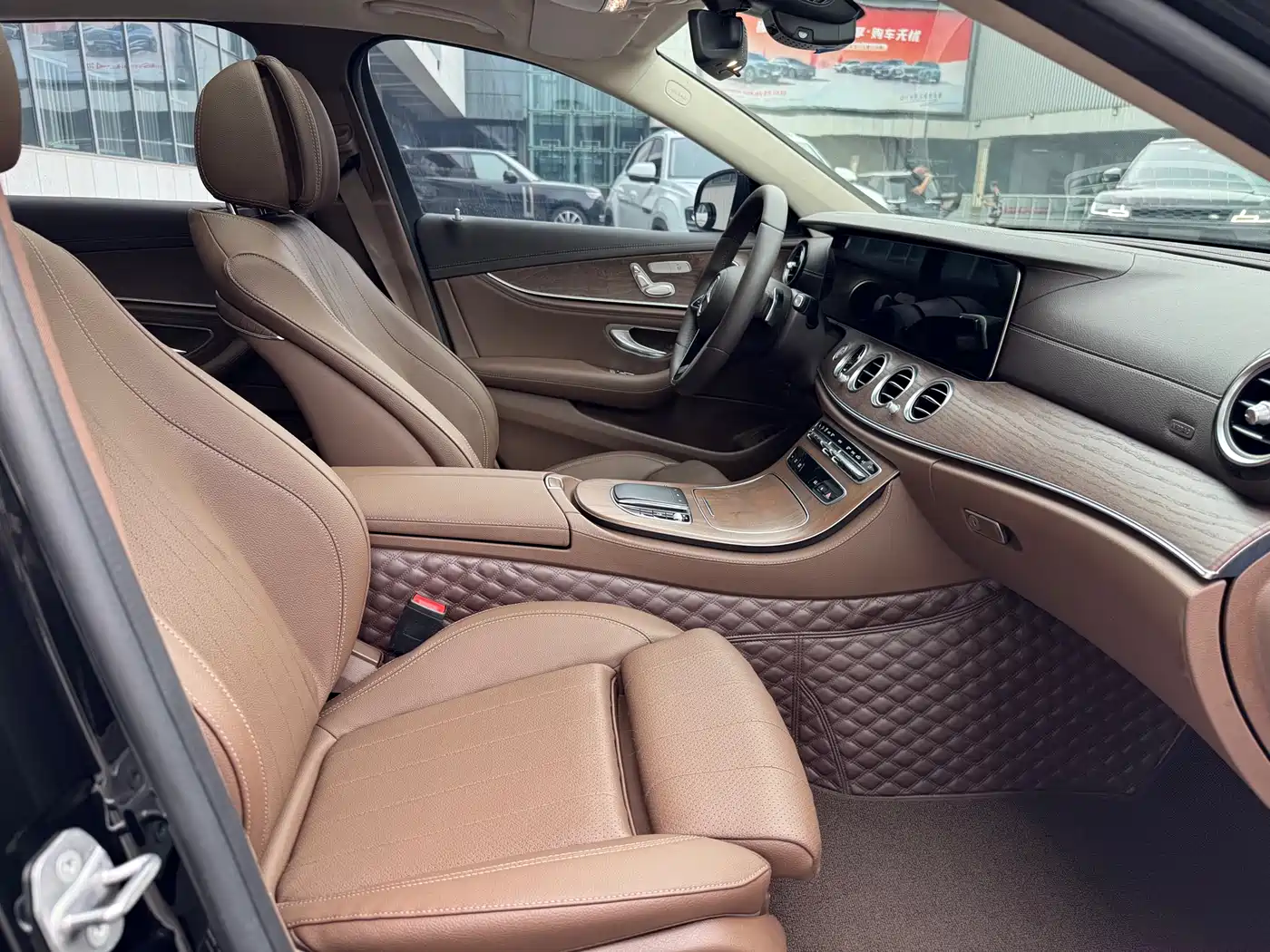 Mercedes-Benz E-Class 2021 E 260 L фото 4