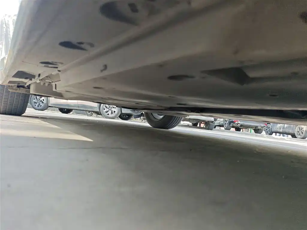 Toyota Avalon 2019 2.0L Progressive Edition (China VI) фото 15