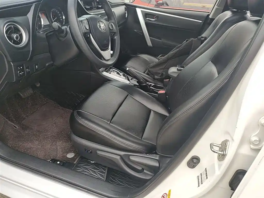 Toyota Corolla 2017 Facelift 1.2T S-CVT GL-i фото 15
