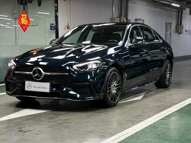 Mercedes-Benz C-Class 2024