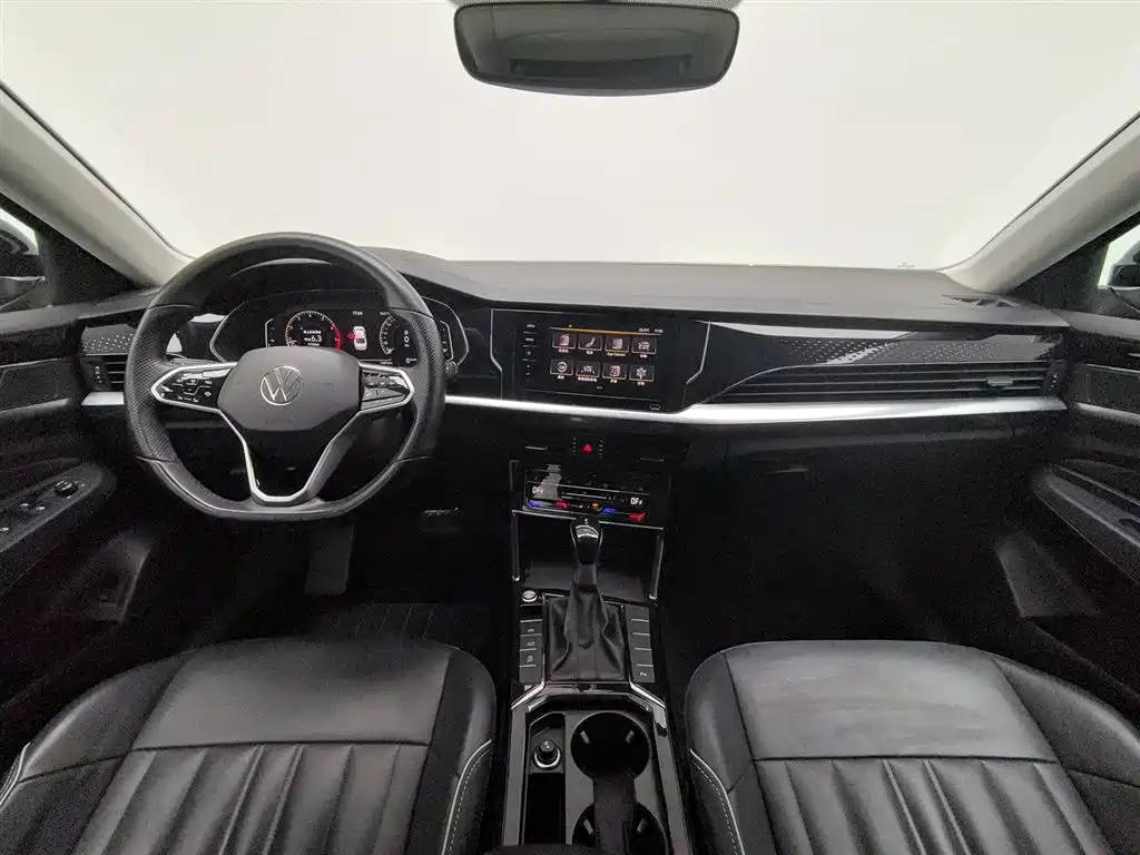 Volkswagen Passat 2023 Facelift 330TSI Elite Edition фото 5