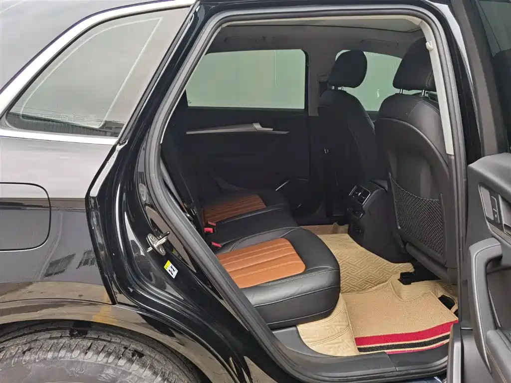 Audi Q5L 2020 45 TFSI Exclusive Fashion фото 28