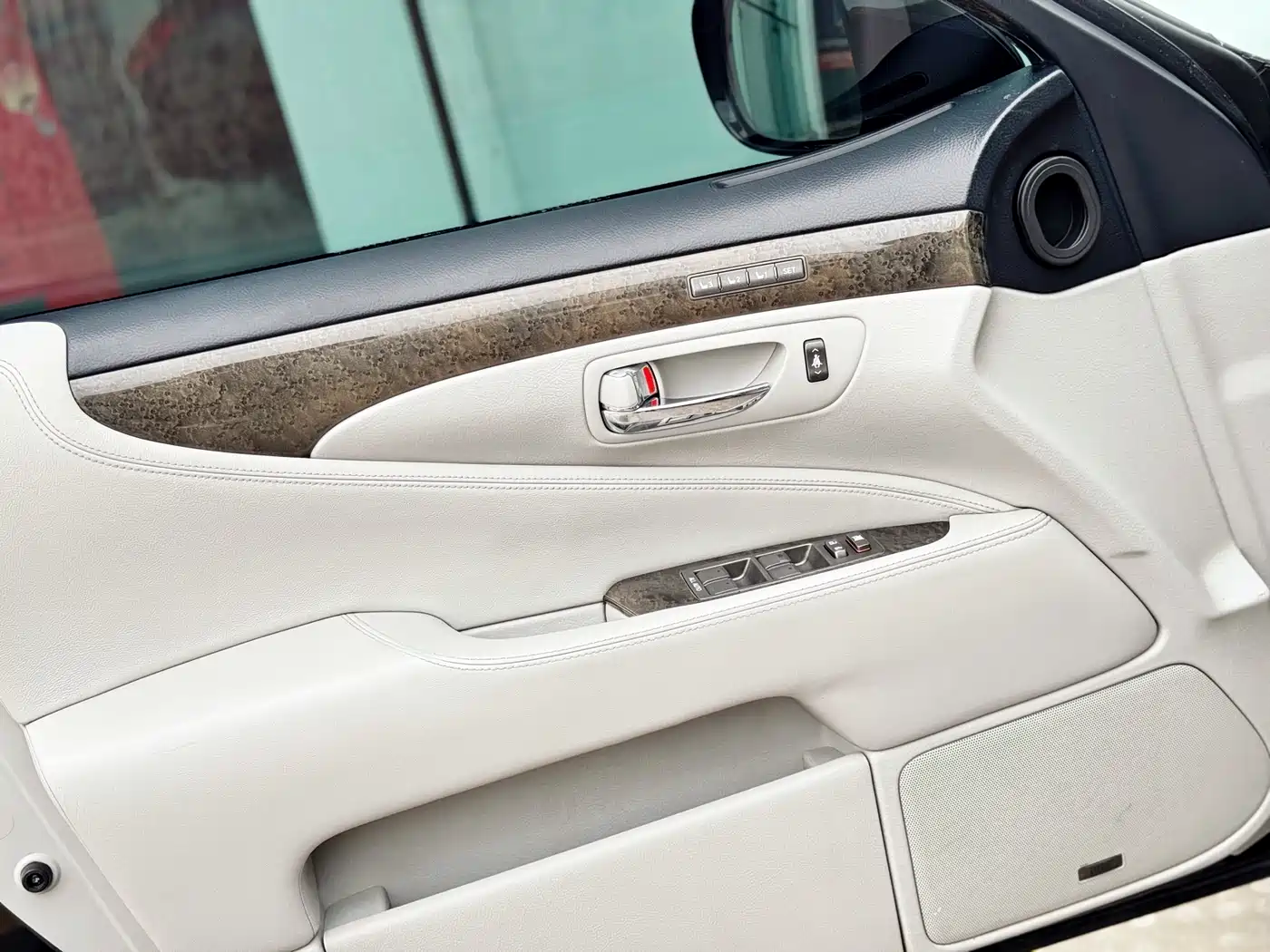 Lexus LS 2006 460L Premium Edition фото 16