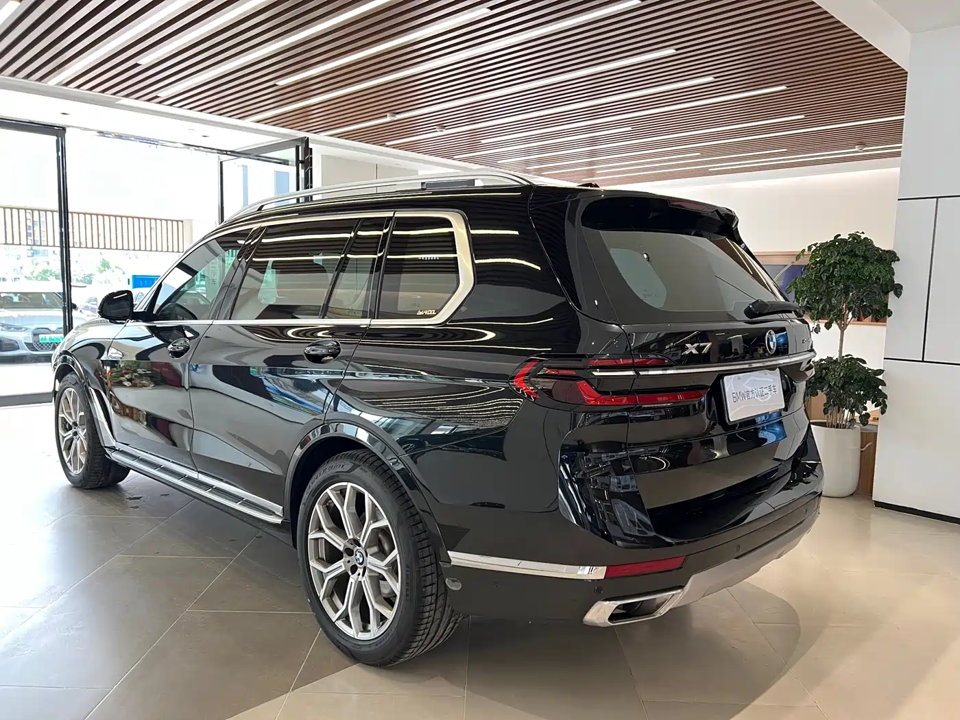 BMW X7 2023 xDrive40i Leading Luxury Package фото 6