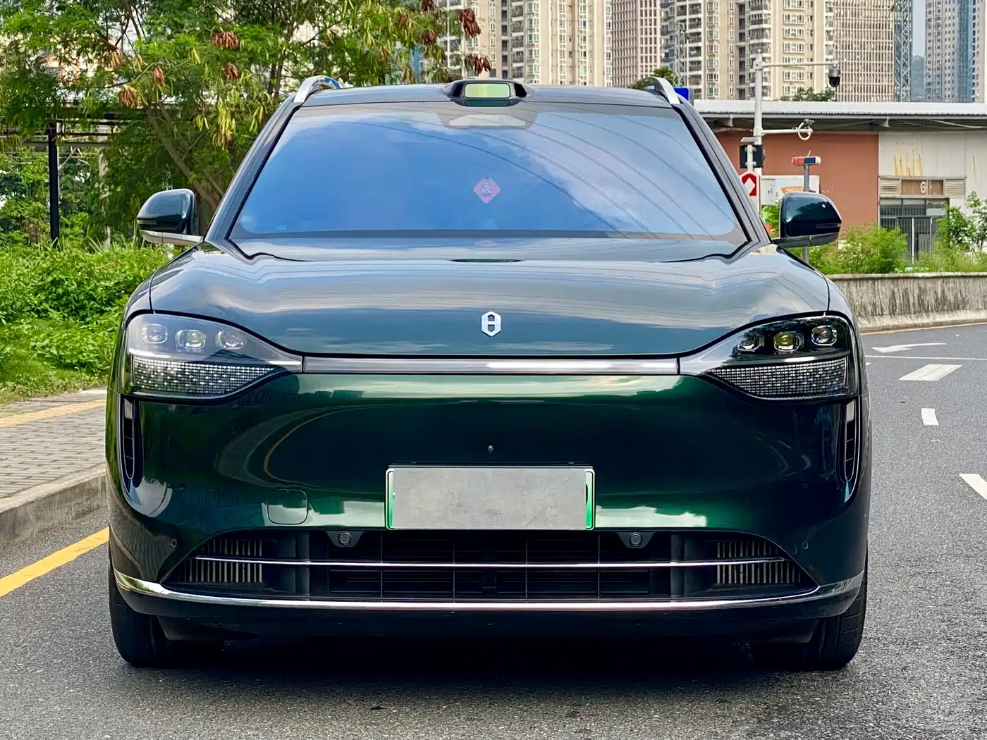 AITO Wenjie AITO M9 2024 Range Extender Max Edition 42kWh 6-seater фото 2