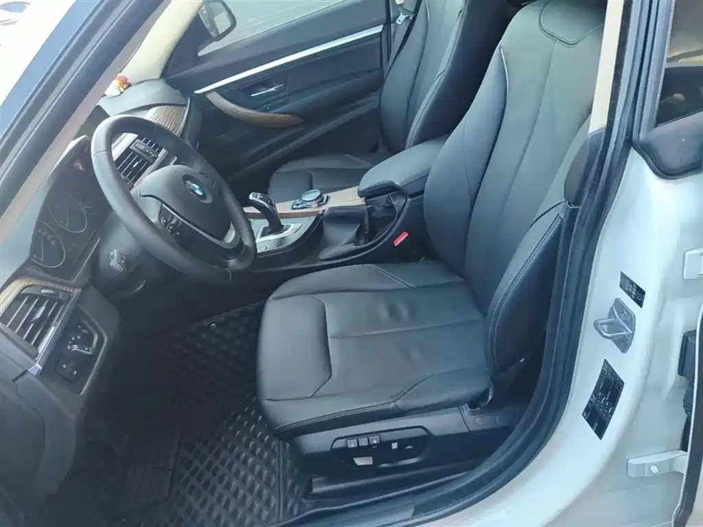 BMW 3 Series GT 2013 Model 328i Style Design Package фото 15