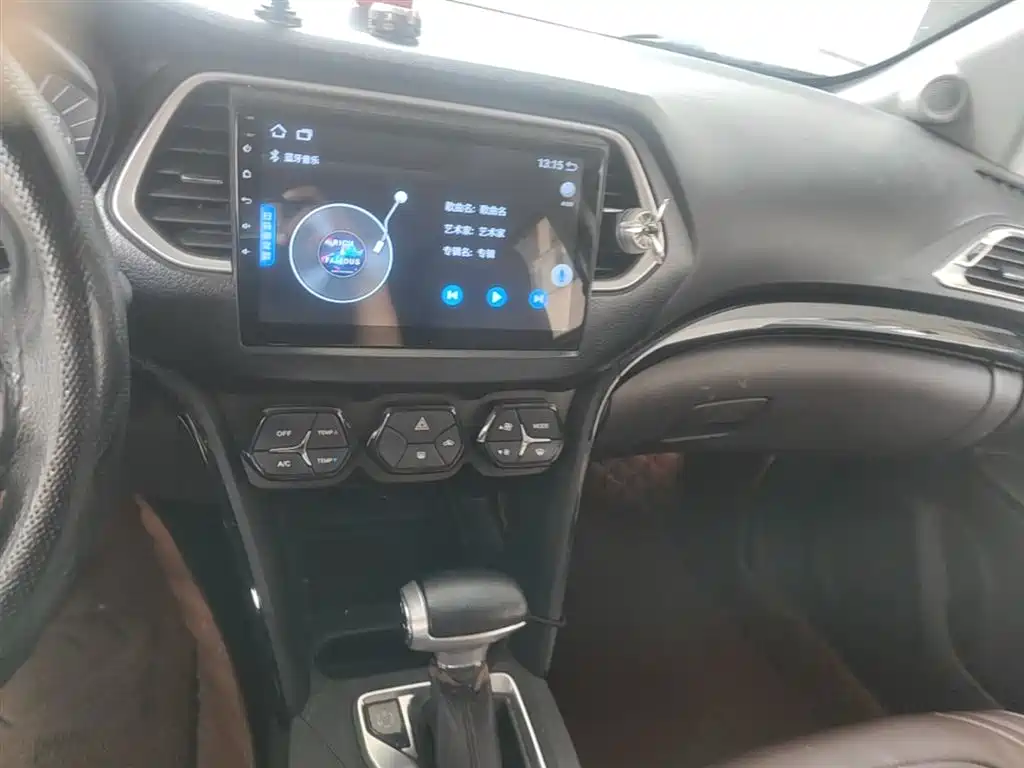 GAC Trumpchi Trumpchi GS4 2015 200T G-DCT Elite Edition фото 13