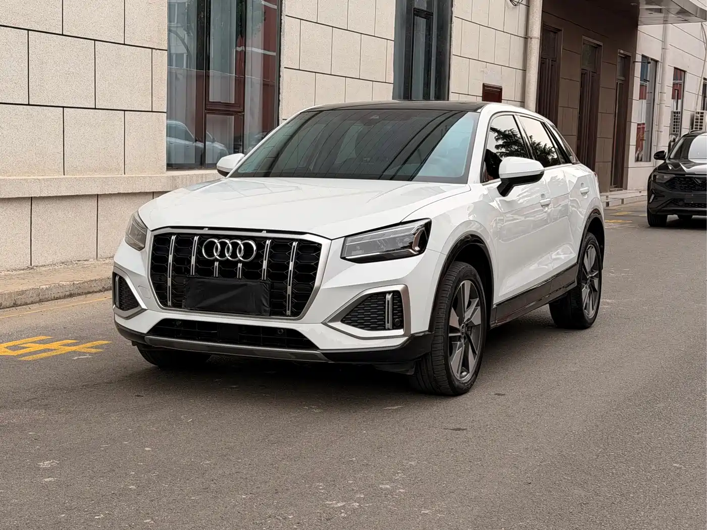 Audi Q2L 2022 35 TFSI Fashion Elegance