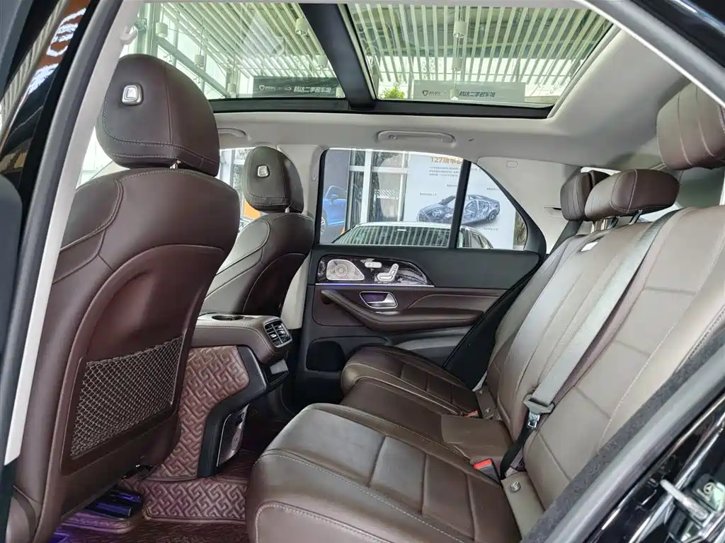 Mercedes-Benz GLE 2021 GLE 350 4MATIC Fashion фото 16