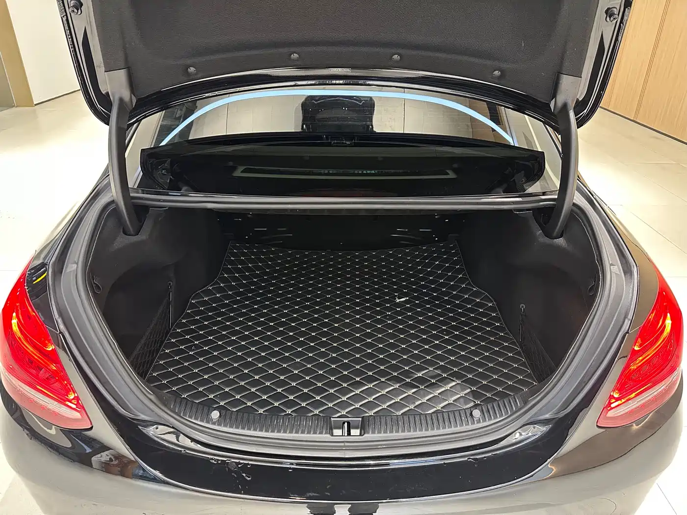 Mercedes-Benz C-Class 2018 C 200 L Sport Edition фото 13