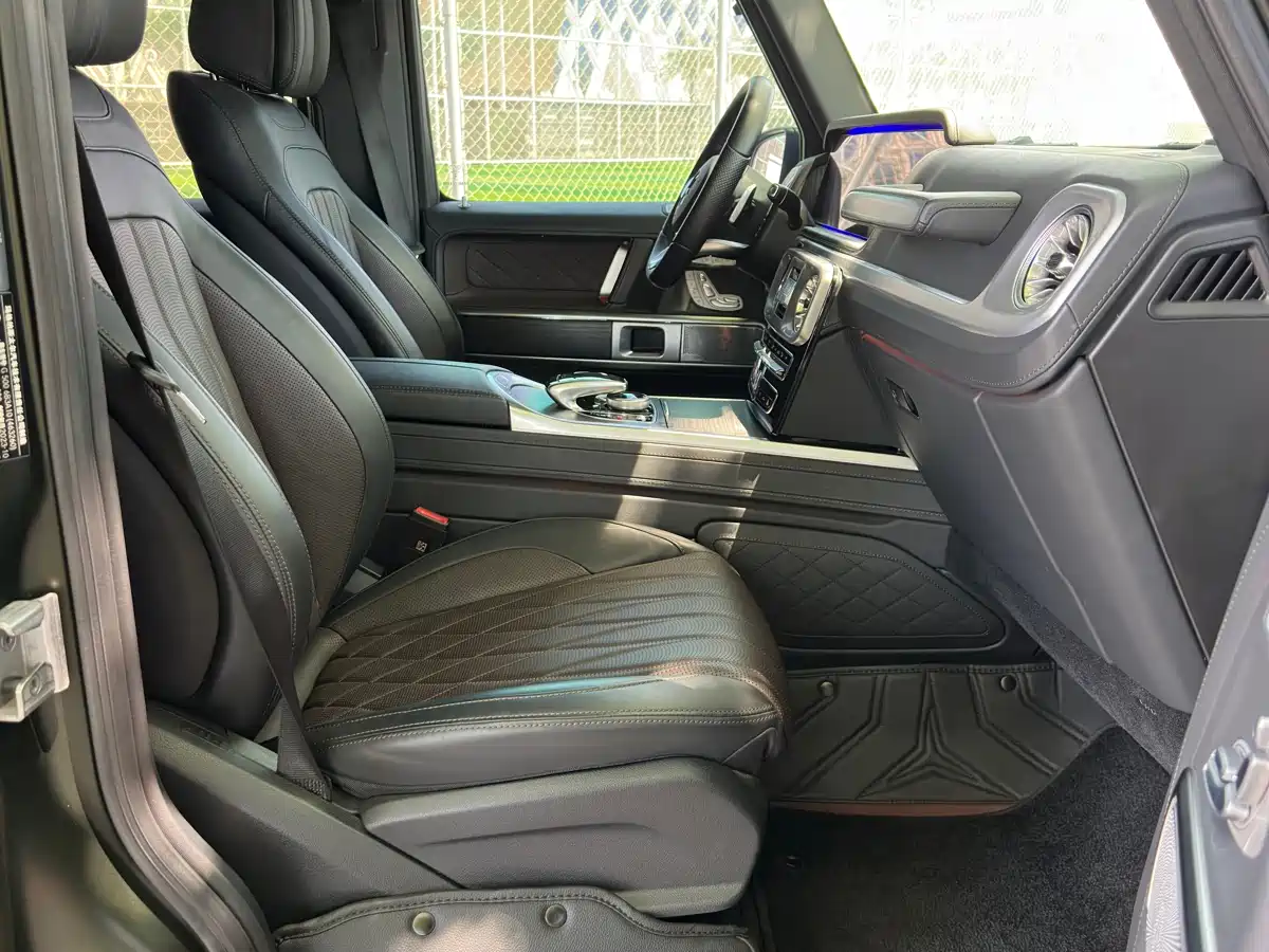 Mercedes-Benz G-Class 2024 G 500 Collector's Edition фото 13