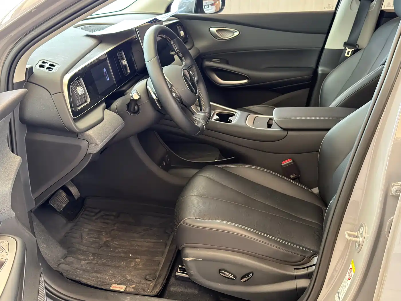 BYD Hai Shi 05 EV 2025 520KM Flagship Smart Navigation Edition фото 5