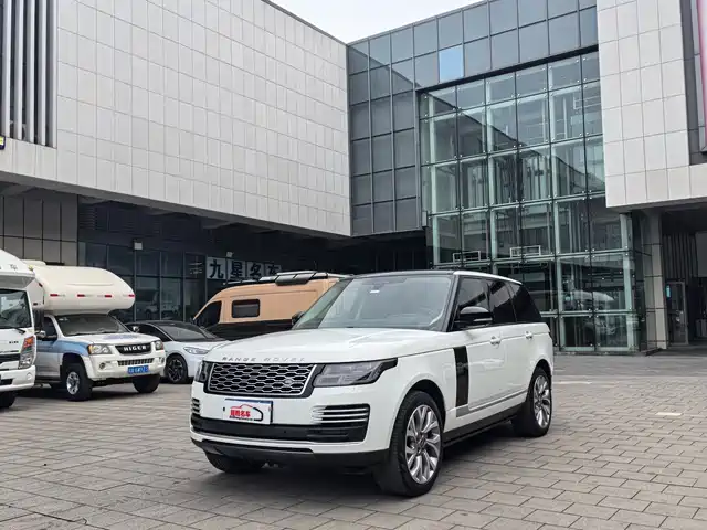 Land Rover Range Rover 2021 3.0 L6 Heritage Extended Classic Edition