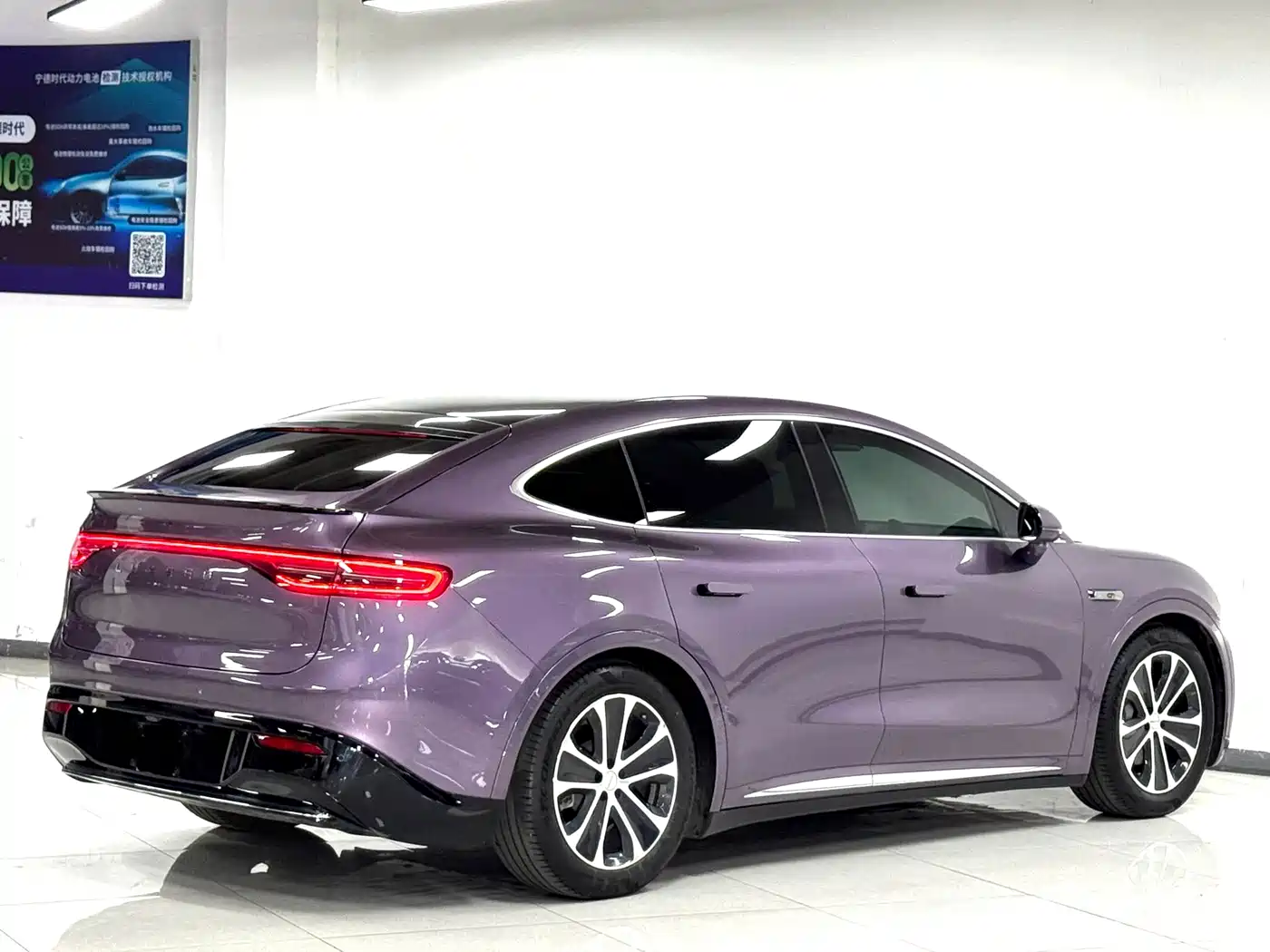 Фото 6 - Zhijie Luxeed R7