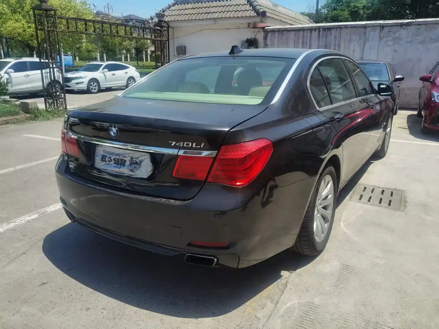 BMW 7 Series 2009 740Li Luxury фото 3