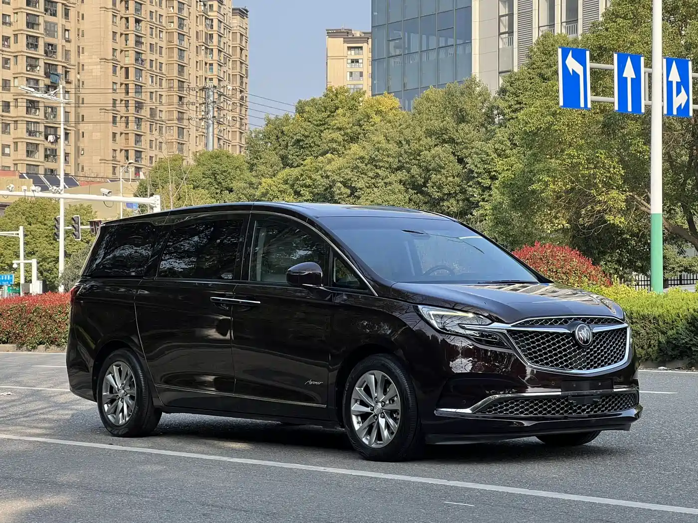 Buick GL8 2022 Facelift Avenir Avia Six-Seater Virtue Edition фото 23