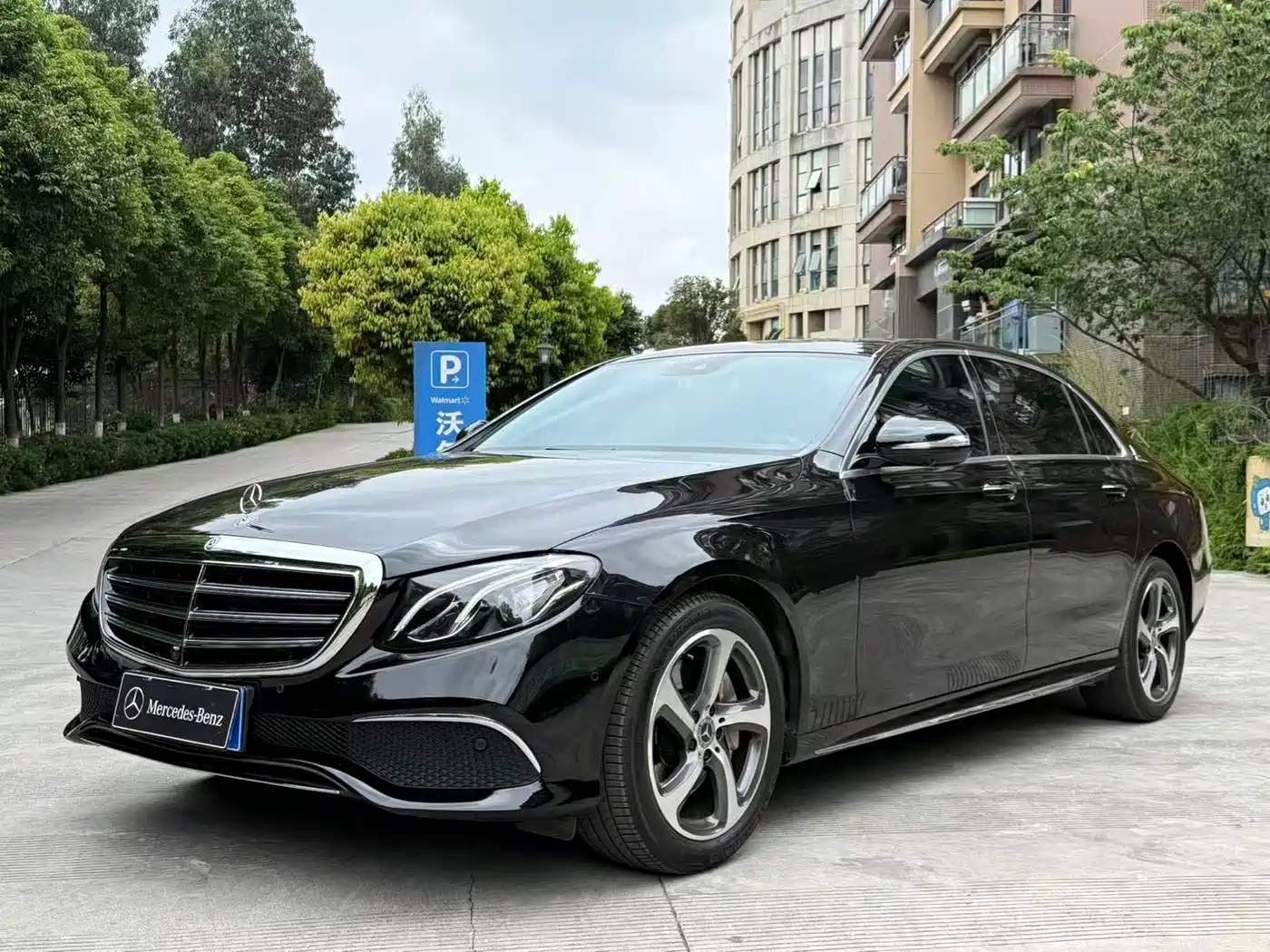 Mercedes-Benz E-Class 2017 E 300 L Luxury