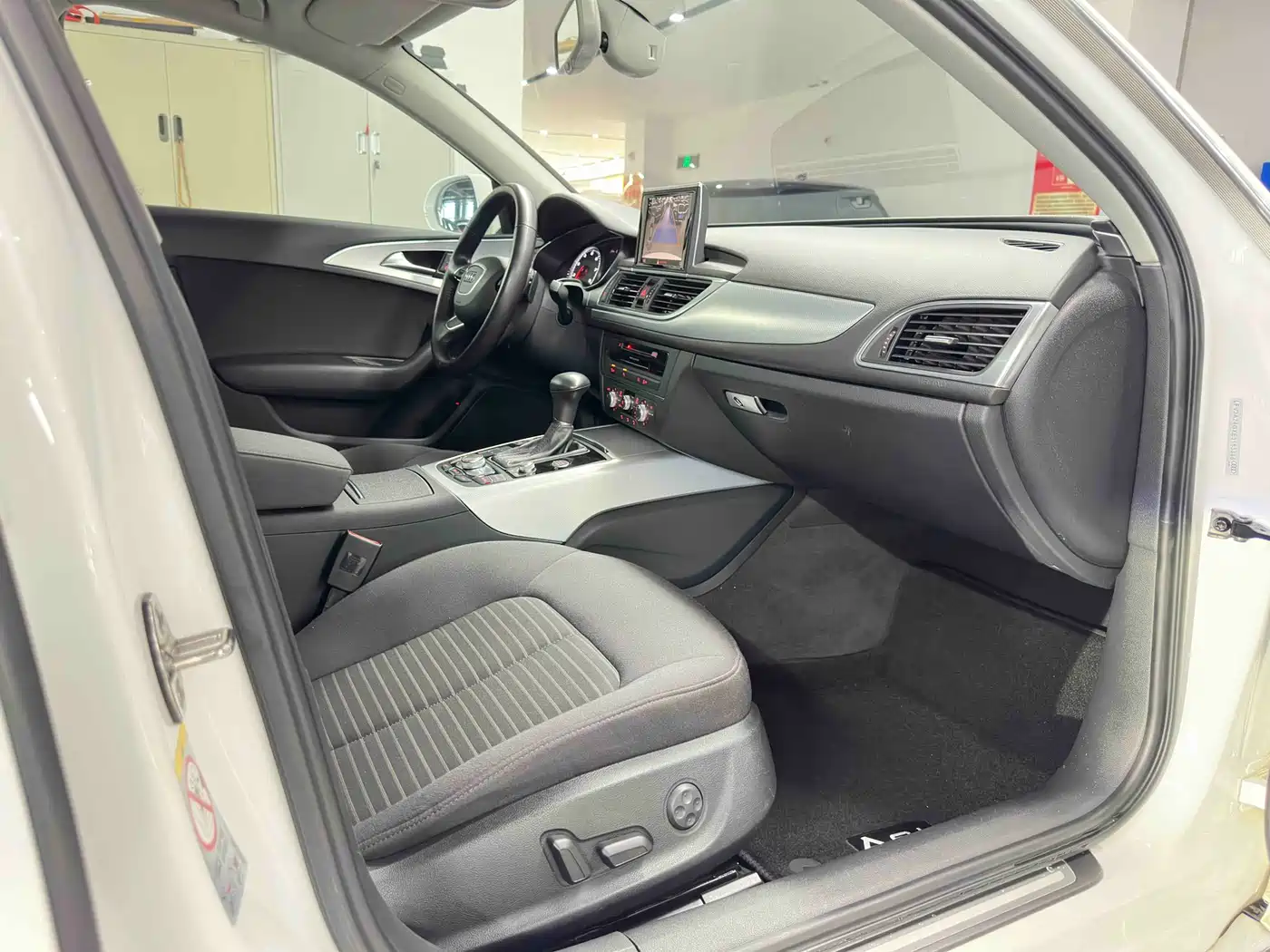 Audi A6L 2014 TFSI Standard фото 17
