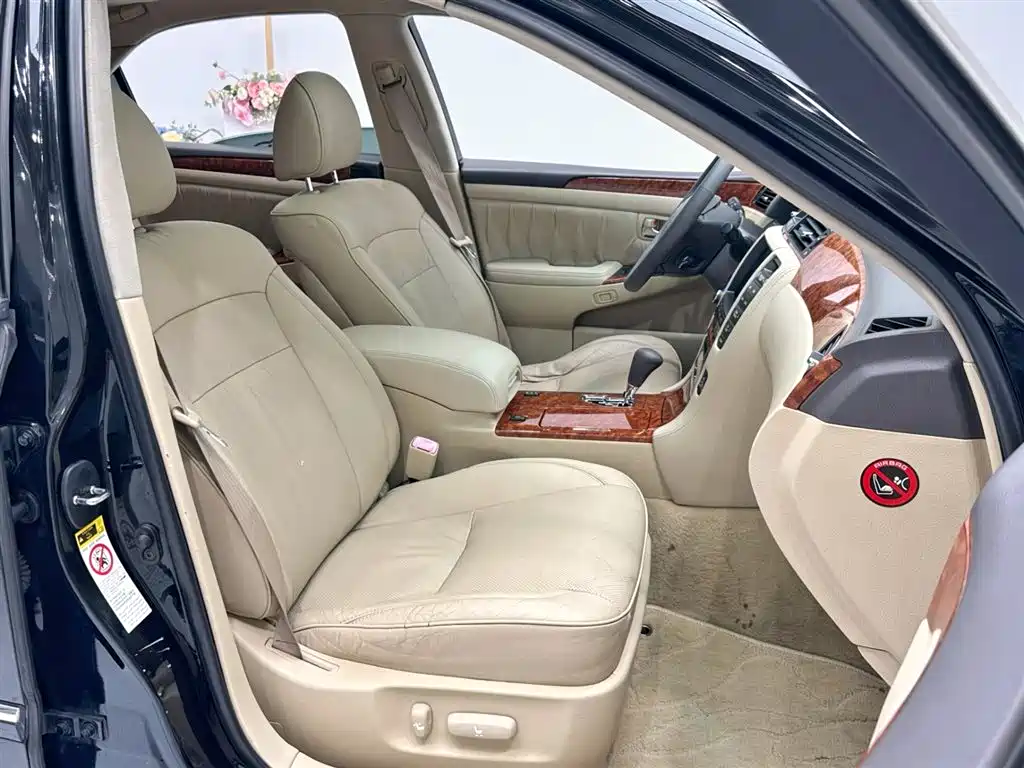 Toyota Crown 2009 2.5L Royal Special Enhanced Edition фото 12