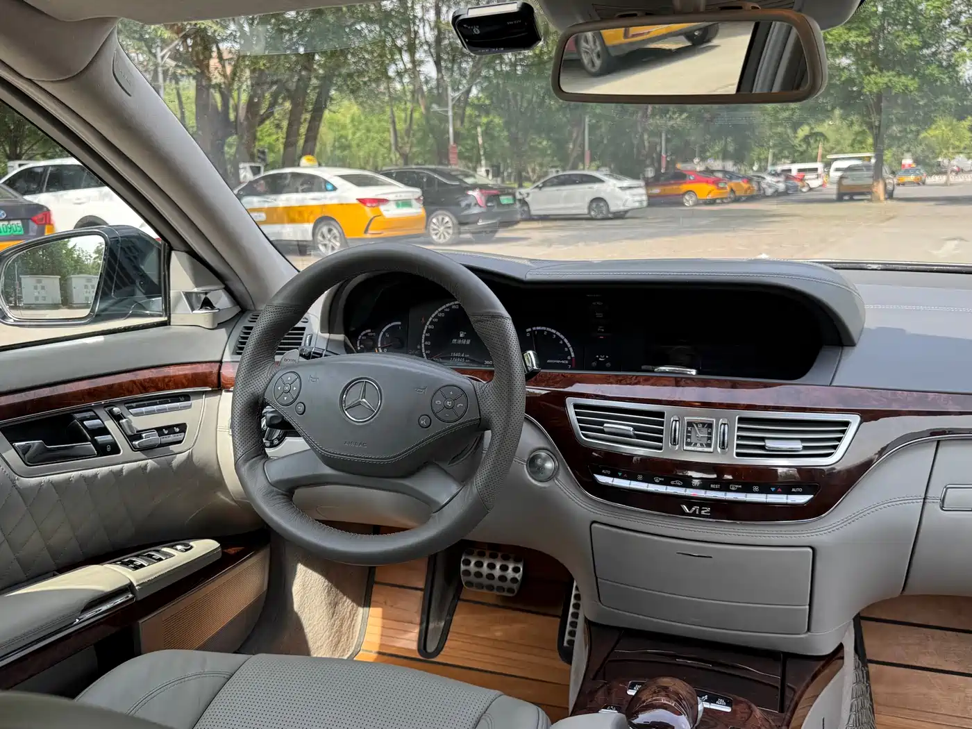 Mercedes-Benz S-Class AMG 2010 AMG S 65 фото 4
