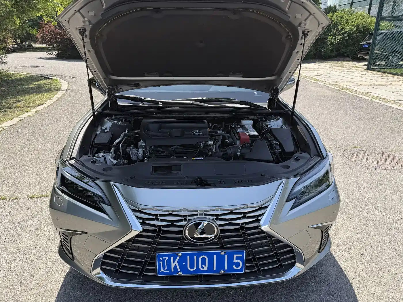 Lexus ES 2025 200 Ultimate Edition фото 12