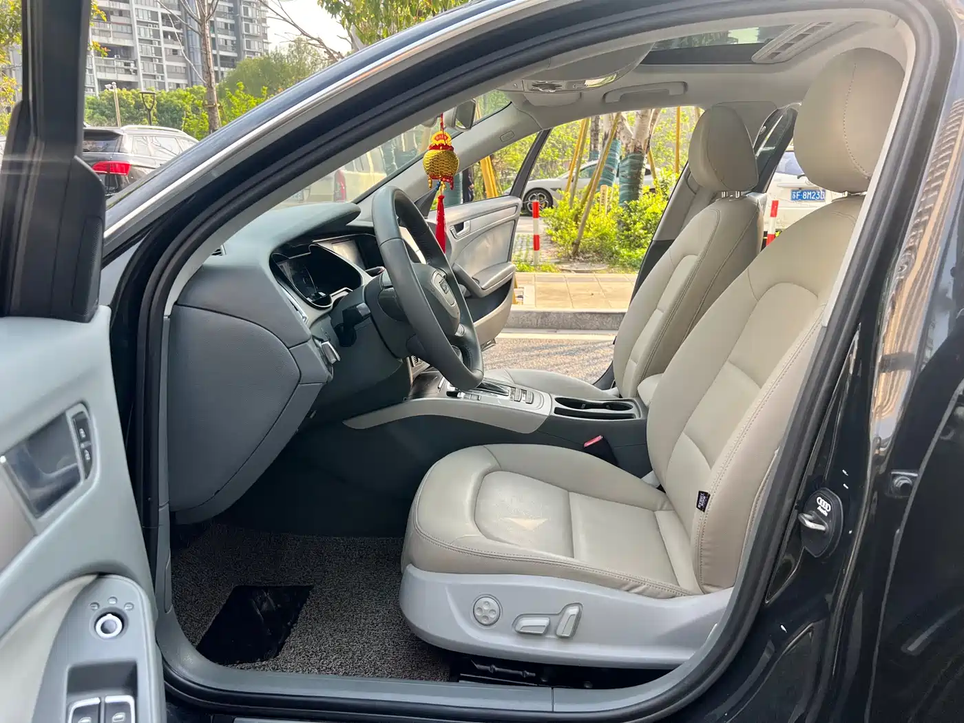 Audi A4L 2013 30 TFSI Automatic Comfort фото 20