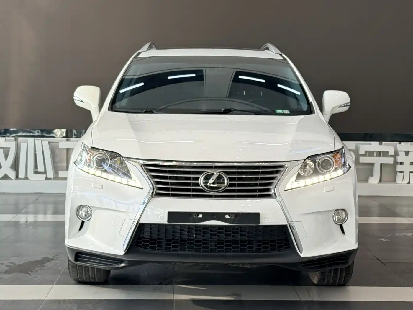 Lexus RX Classic 2013 Model 270 Luxury фото 2