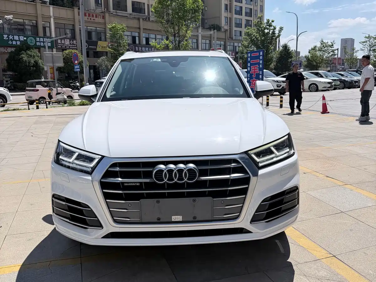 Audi Q5L 2018 40 TFSI Premium Fashion China VI фото 2