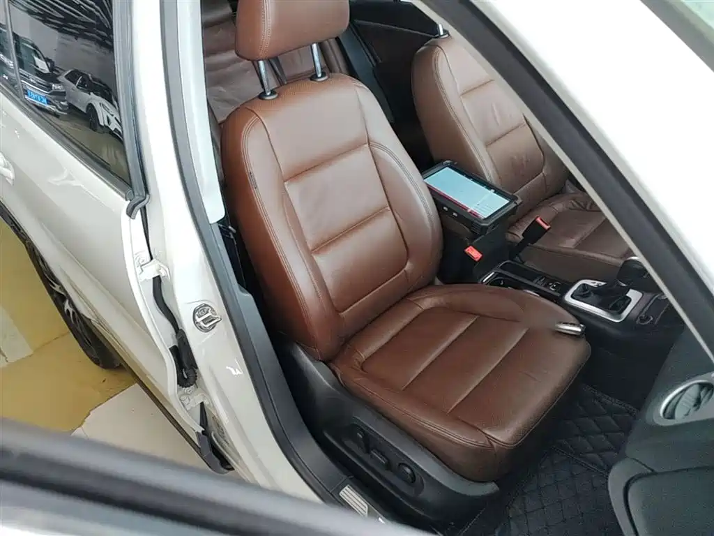 Volkswagen Tiguan 2016 Model 300TSI Automatic 2WD Luxury Edition фото 25