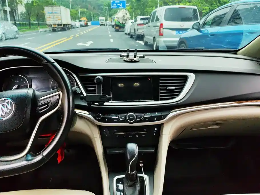 Buick Excelle GT 2019 15T DCT Connected Elite (China V) фото 13