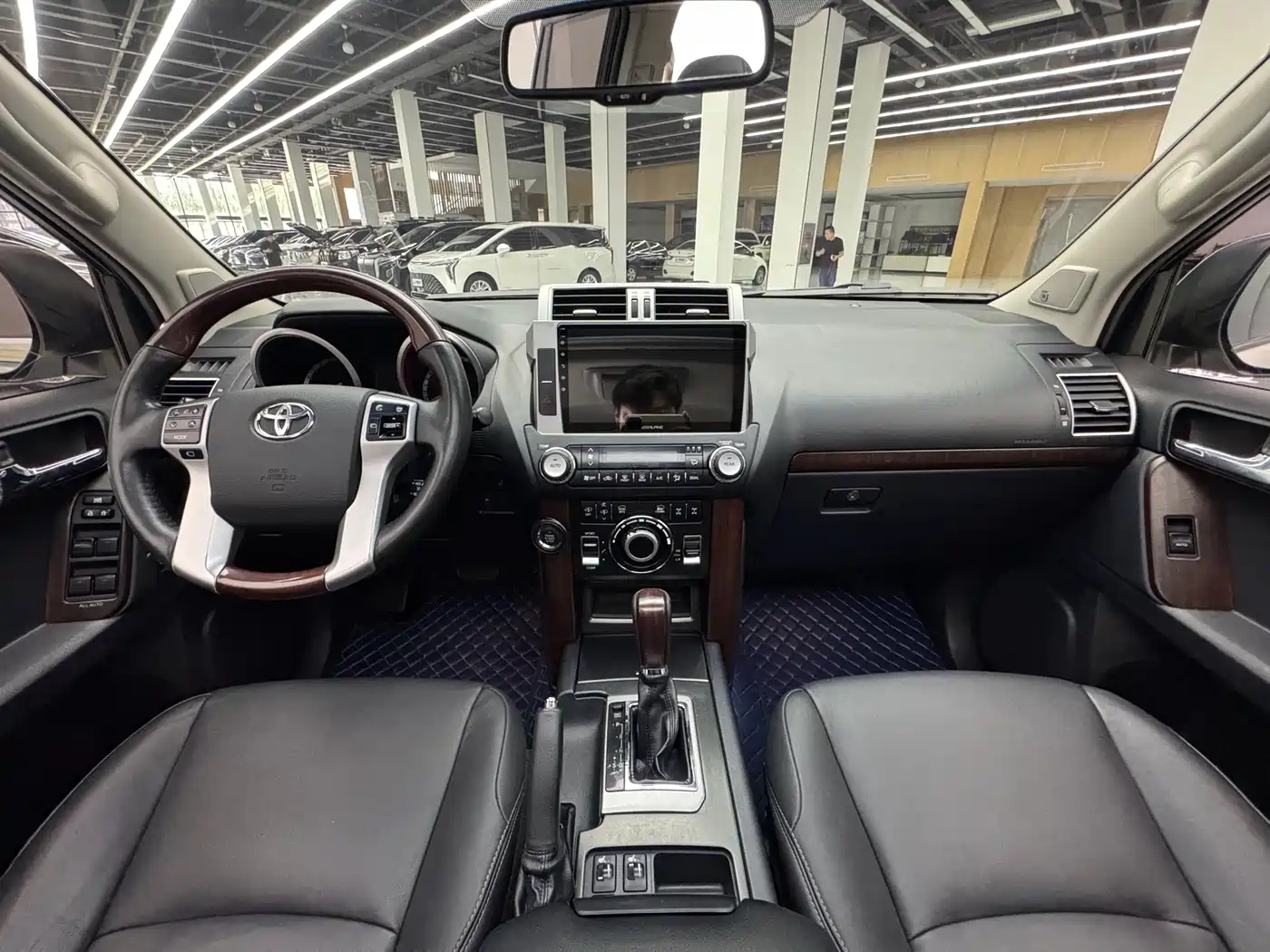 Toyota Prado 2016 3.5L Auto VX NAVI фото 10