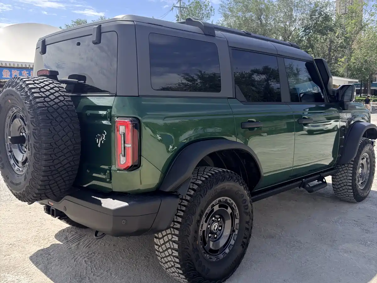 Ford Bronco 2025 2024 2.3T Everglades