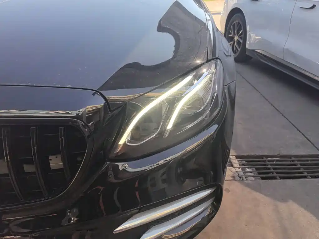 Фото 24 - Mercedes-Benz E-Class