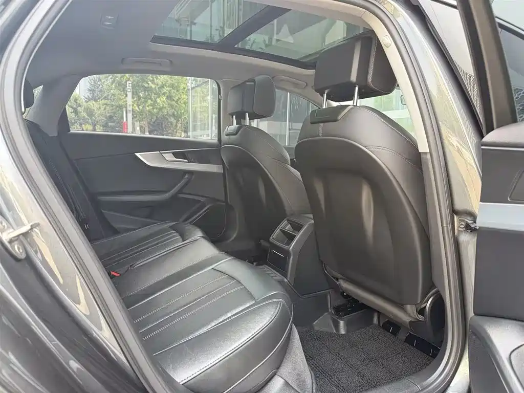 Audi A4L 2020 40 TFSI Fashion Dynamic Edition фото 7