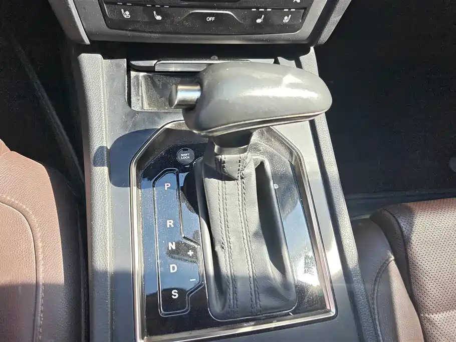 Hongqi H7 2019 2.0T Elite Edition фото 16