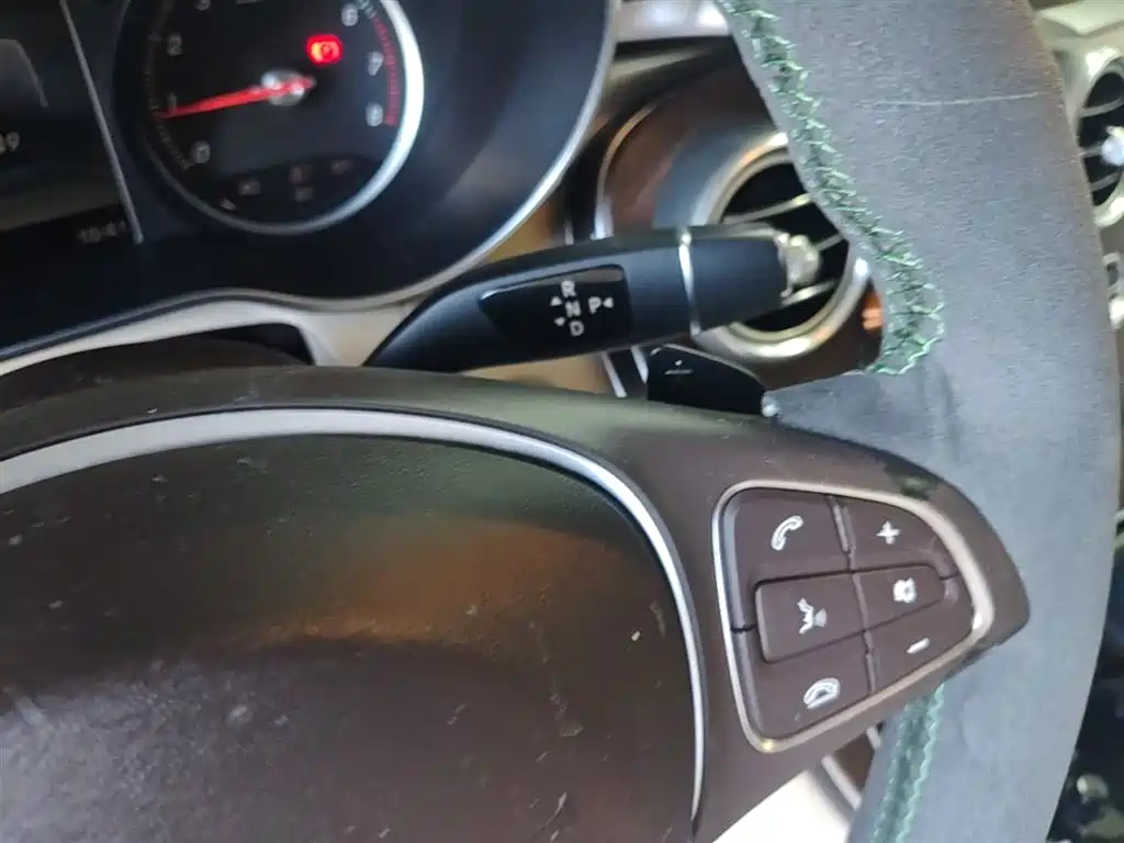 Mercedes-Benz GLC 2017 GLC 300 4MATIC Dynamic фото 14