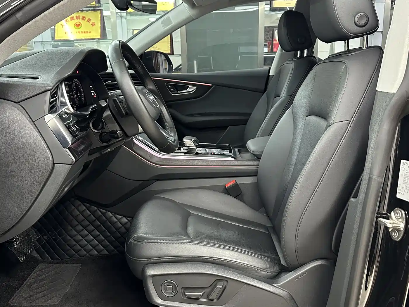 Audi Q8 2022 55 TFSI Luxury Dynamic фото 9