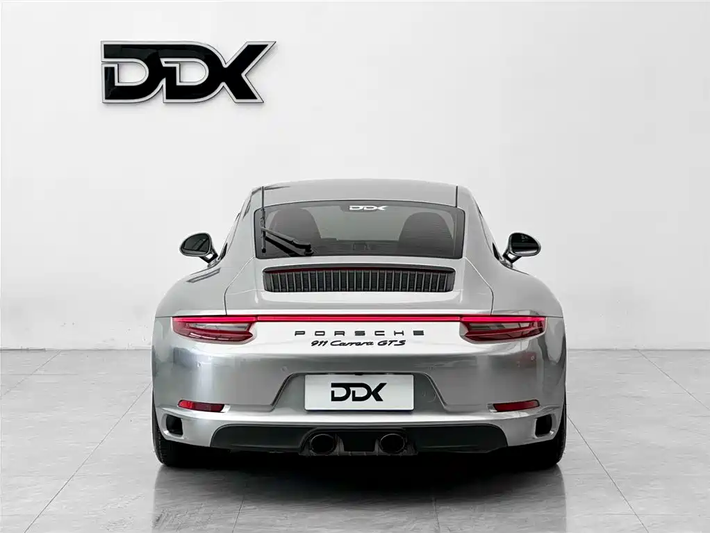 Porsche 911 2017 Carrera GTS 3.0T фото 4