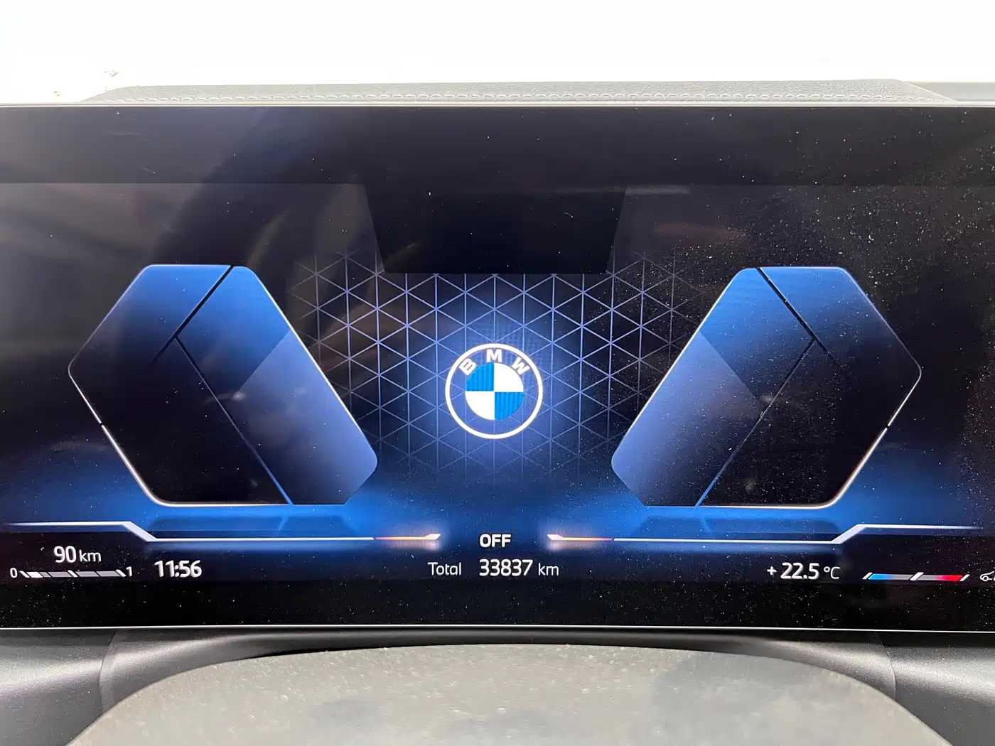BMW 3 Series 2023 325Li M Sport Black Night Package фото 30