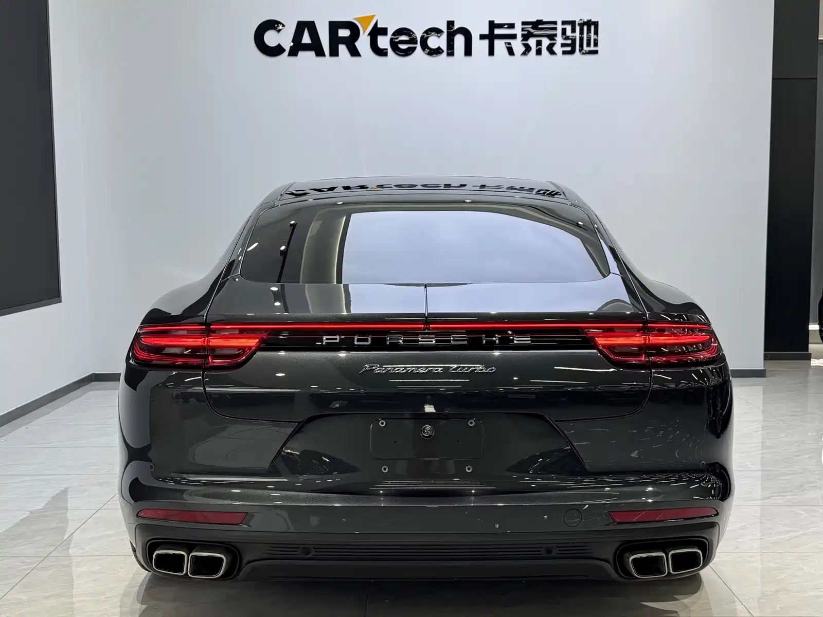Фото 5 - Porsche Panamera