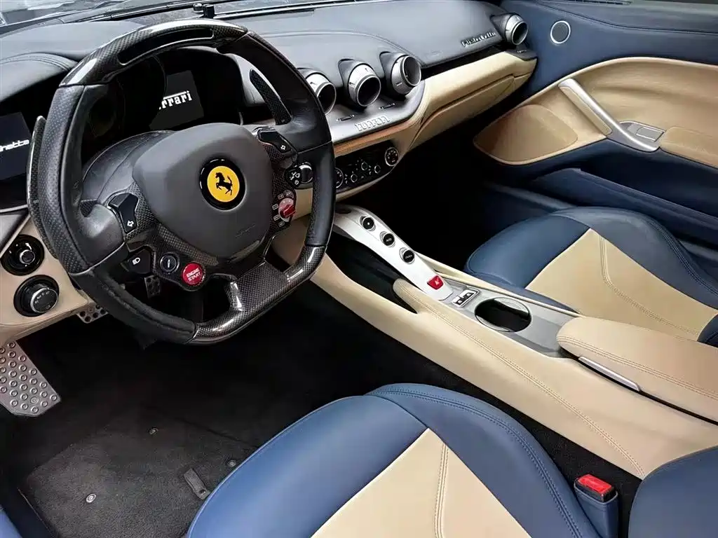 Ferrari F12berlinetta 2013 6.3L Standard фото 4