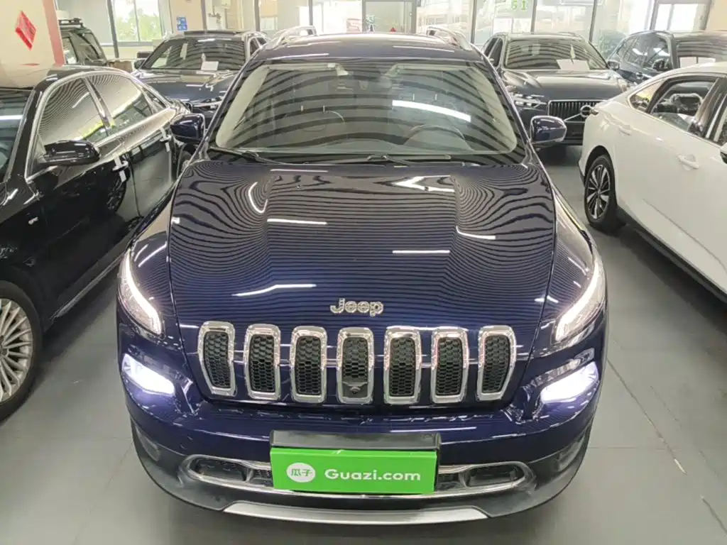 Jeep Cherokee 2018 2017 2.0L Superior Edition