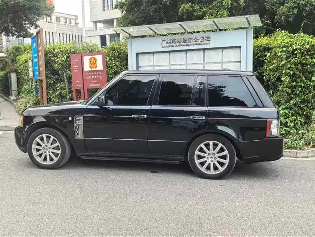 Land Rover Range Rover 2011 5.0 SC V8 фото 4